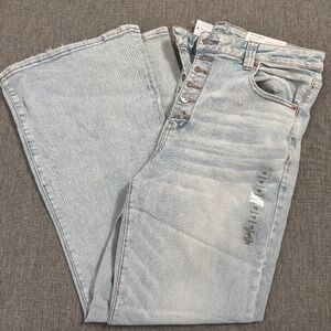 NWT American Eagle Super Hi-Rise Flare Leg Jeans - Size 18